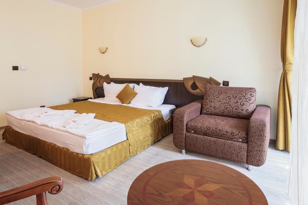 Отель Babylon Hotel Солнечный Берег